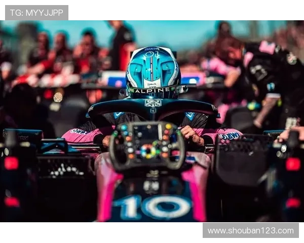 F1赛季风云再起车队博弈升级新规则引发围场热议全球车迷关注