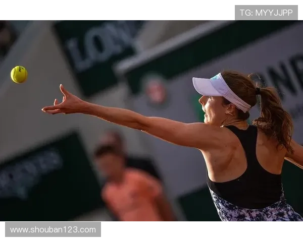 新赛季网坛风云再起中国球员突破与巨星争冠焦点解析最新动态前瞻报