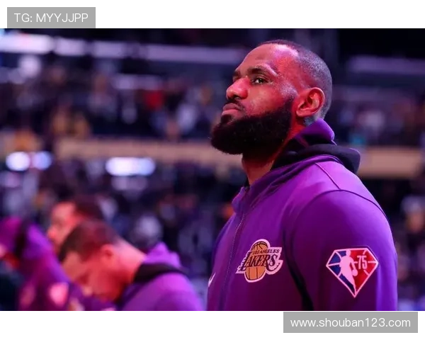 詹姆斯复出助湖人击败勇士 穆迪神勇表现力保金州连胜纪录